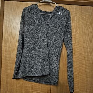 Ladies Under Armour long sleeve shirt